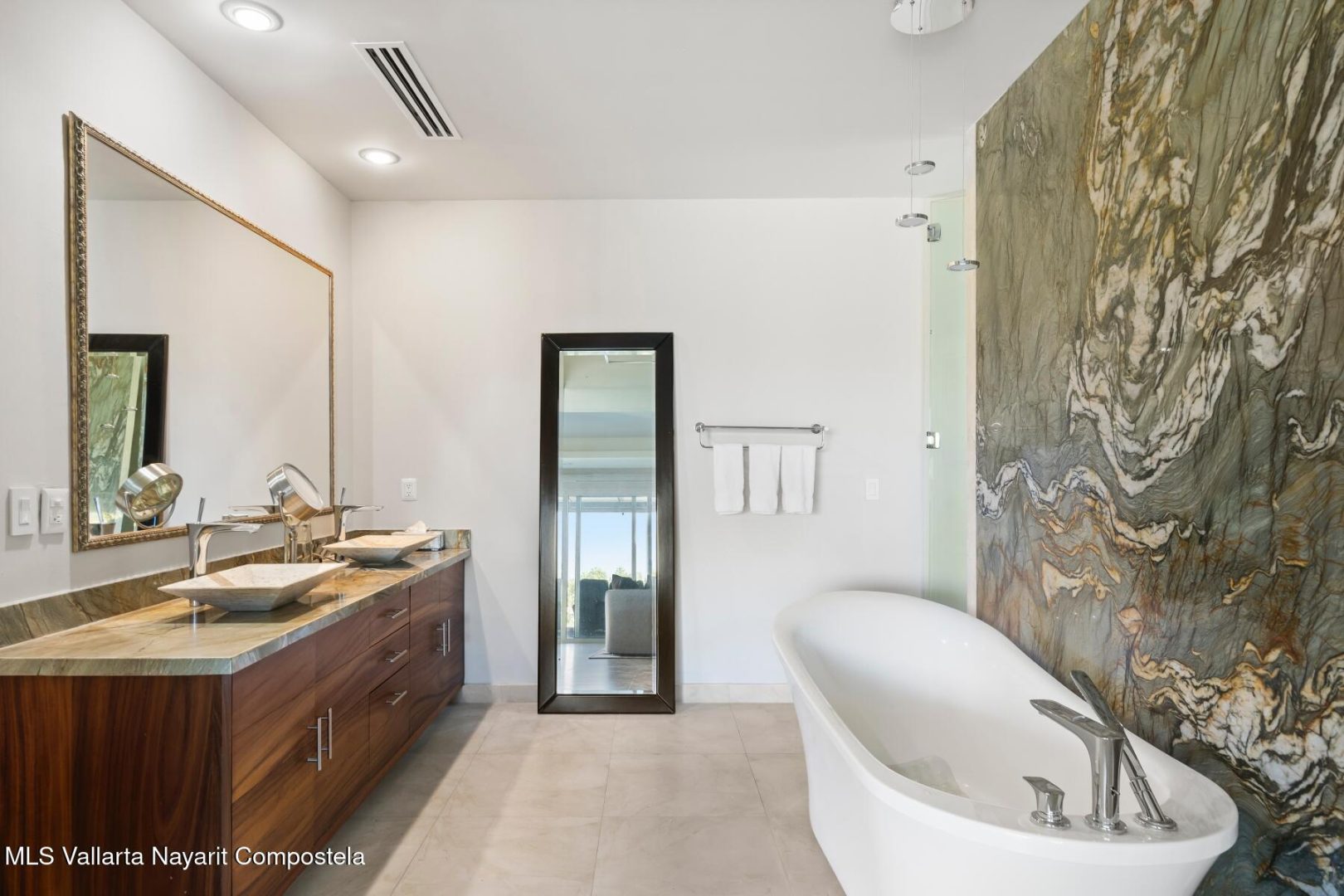 20260325184745199006000000-o