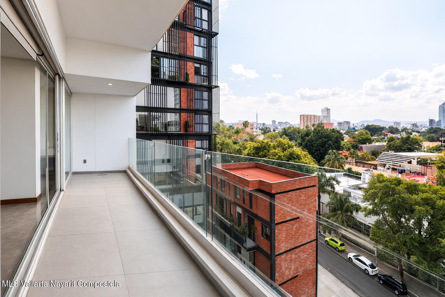 20260325212046167274000000-o