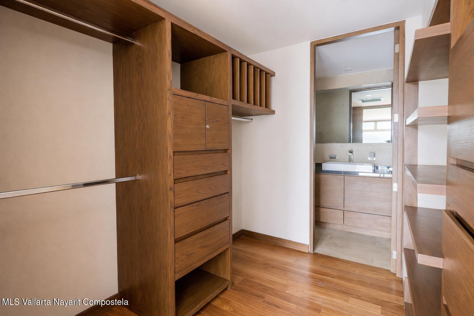 20260325213104305111000000-o