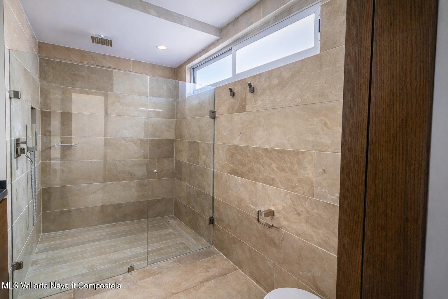 20260325214402926127000000-o