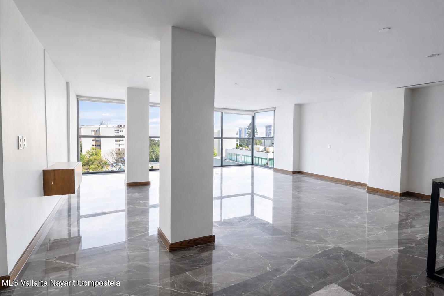 20260325214406985975000000-o