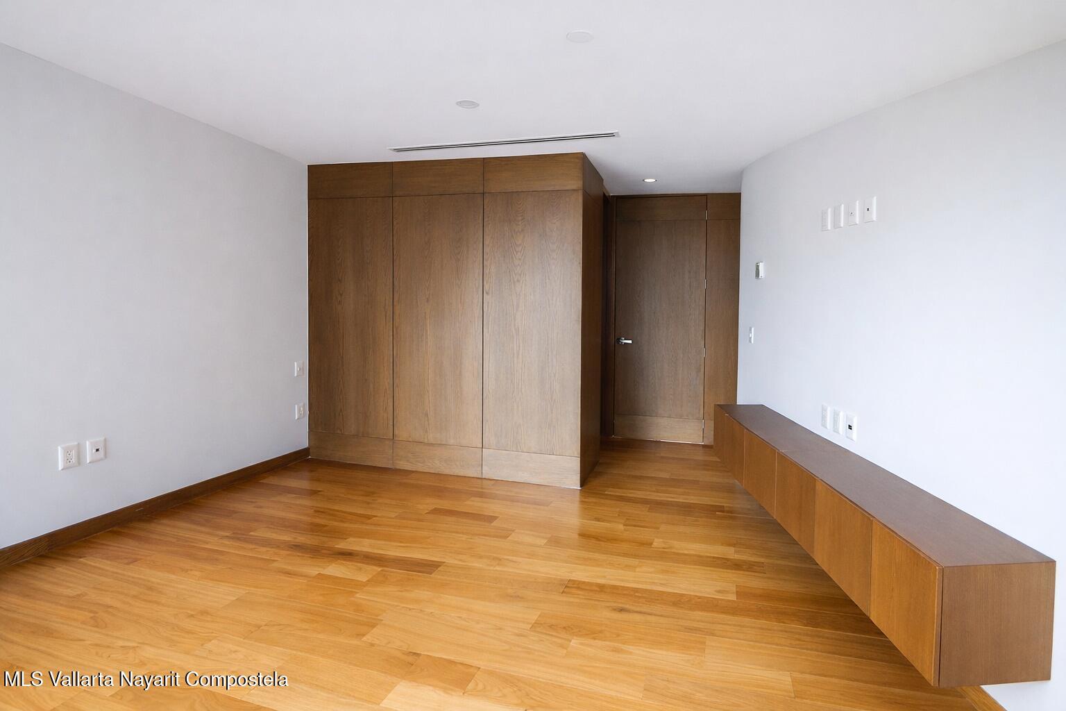 20260325214743076556000000-o