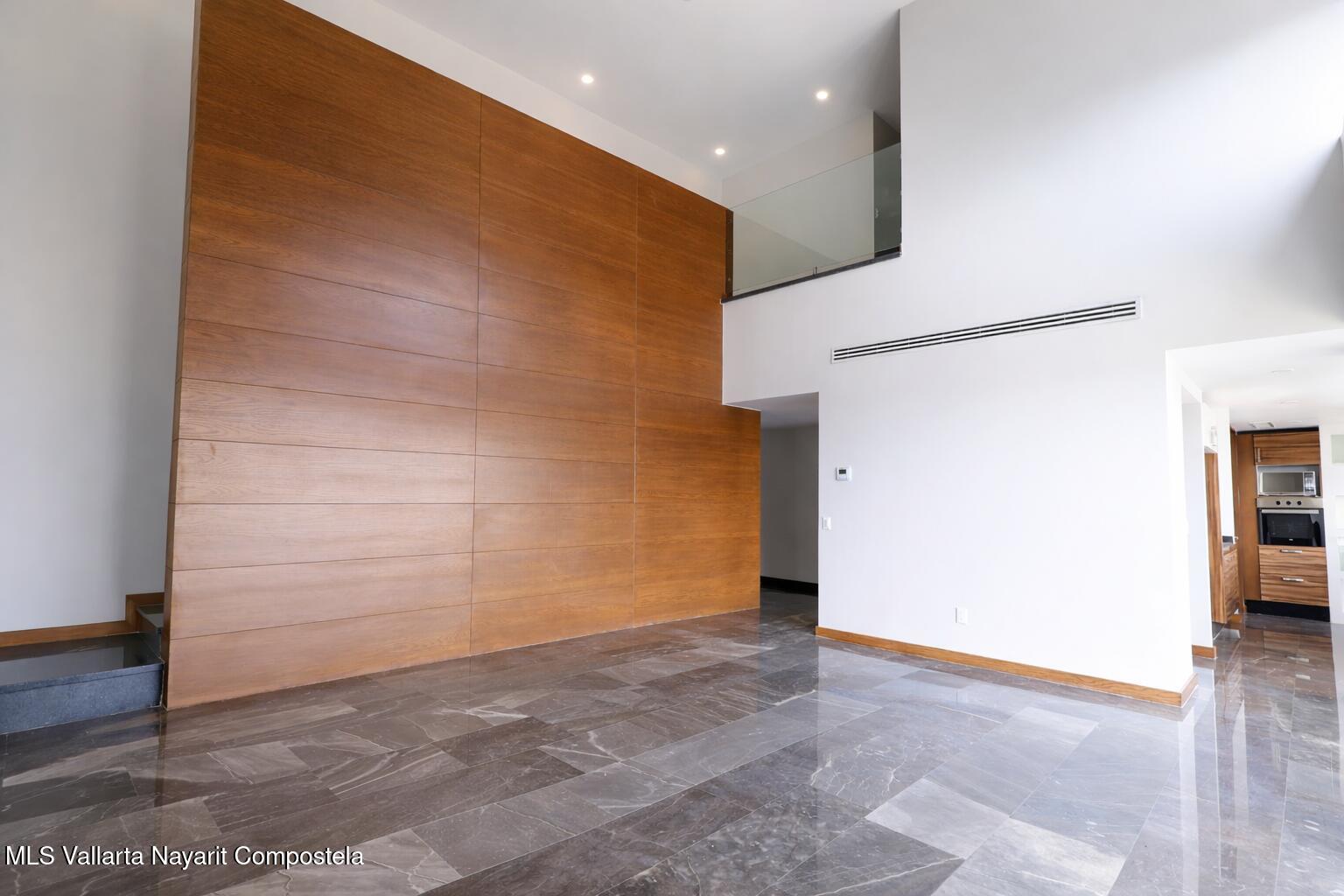 20260325221852694598000000-o