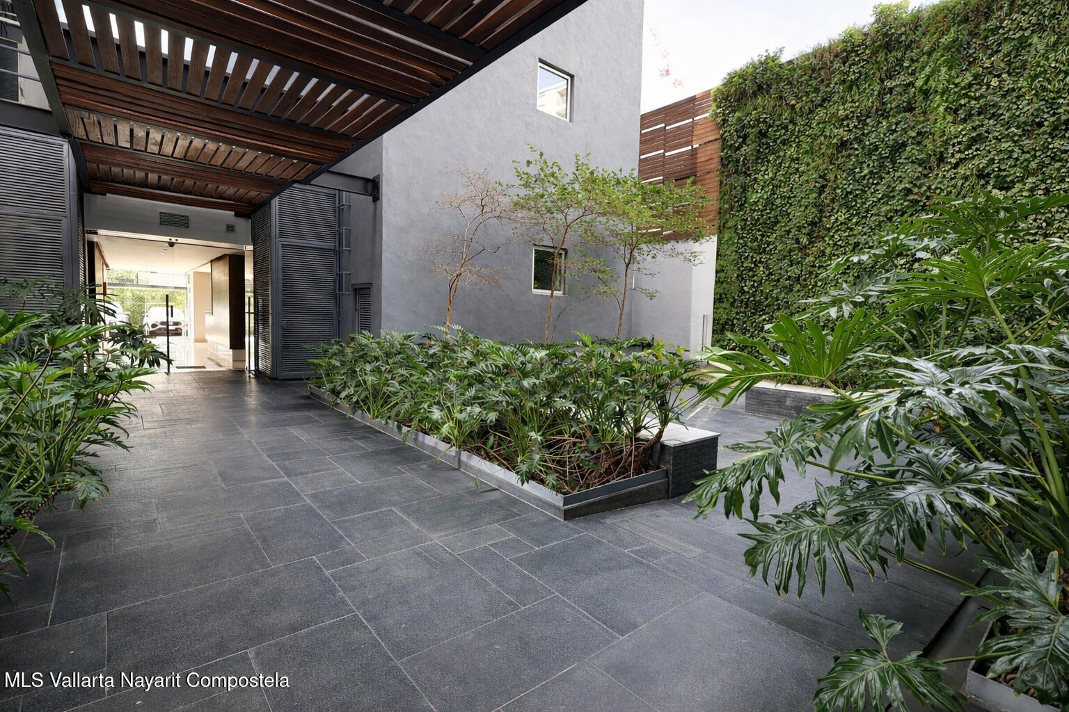 20260325222831062354000000-o