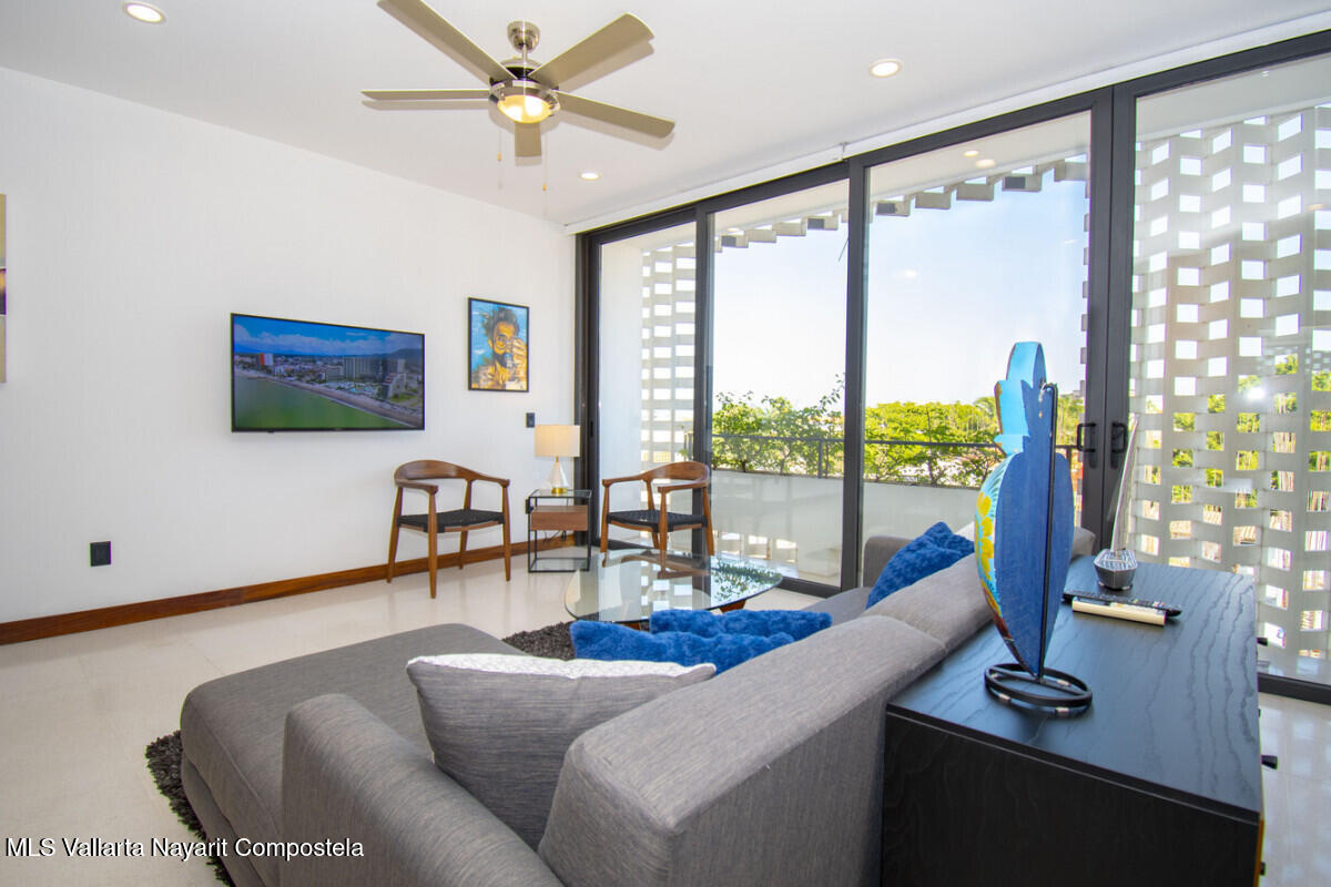 20260326232103635989000000-o