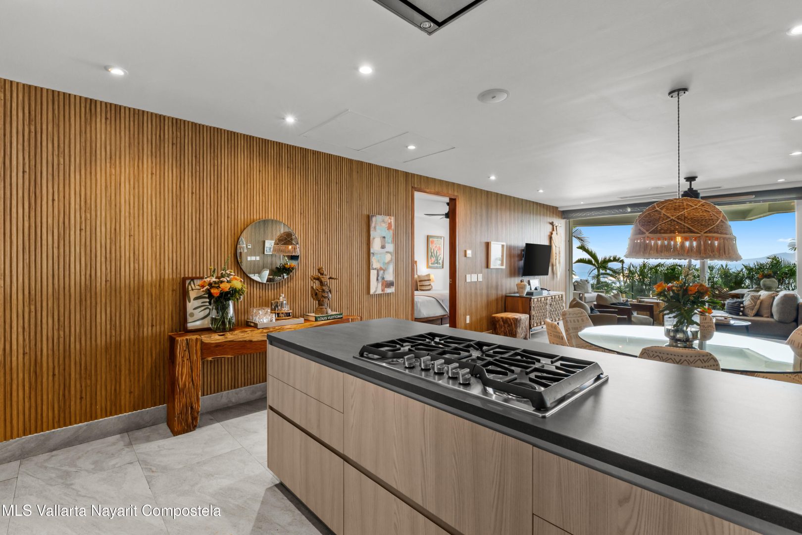 20260327044556026389000000-o