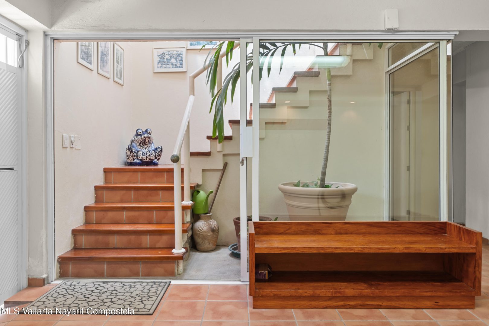 20250327181605465995000000-o