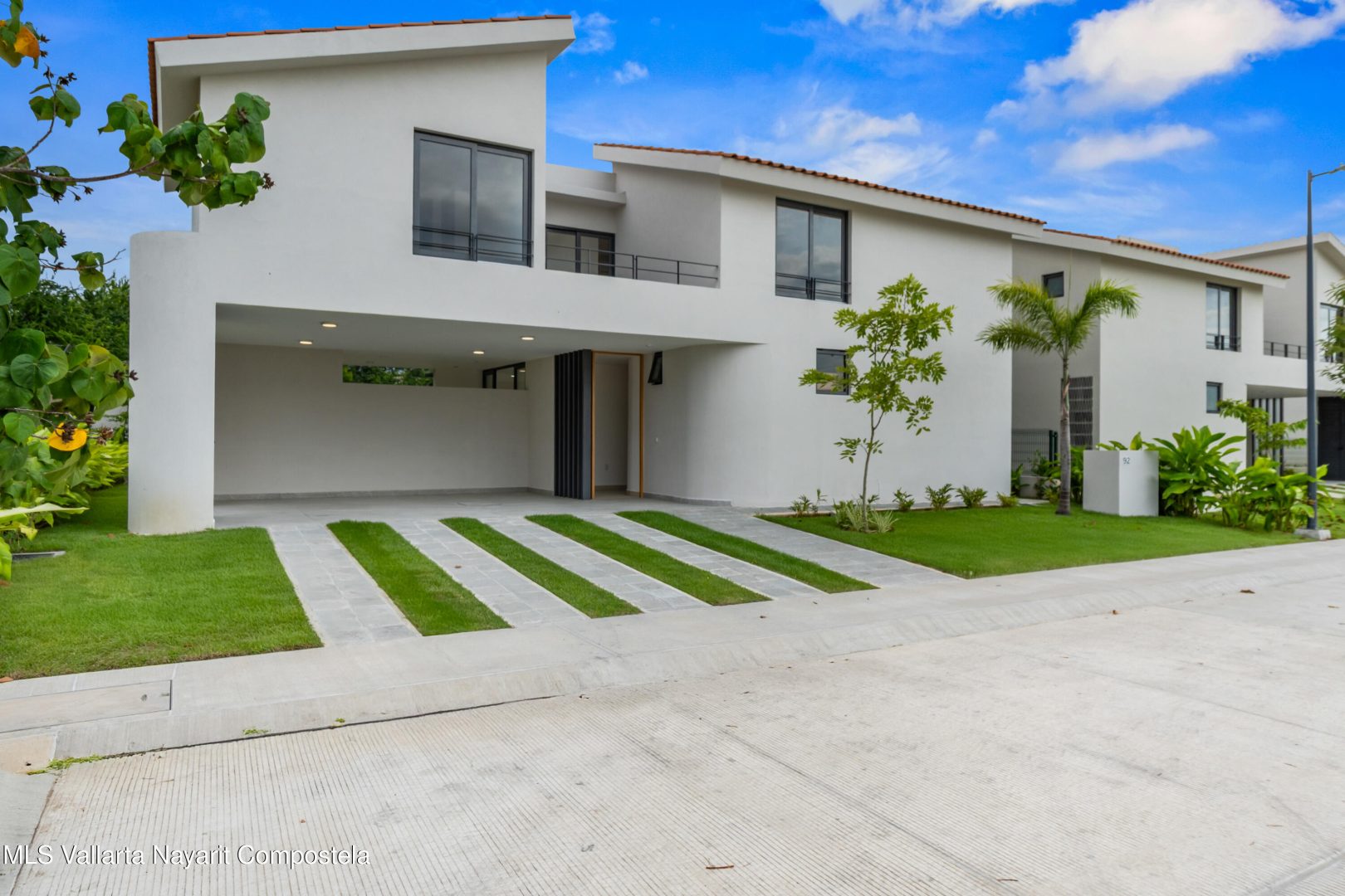 20251023032116738987000000-o