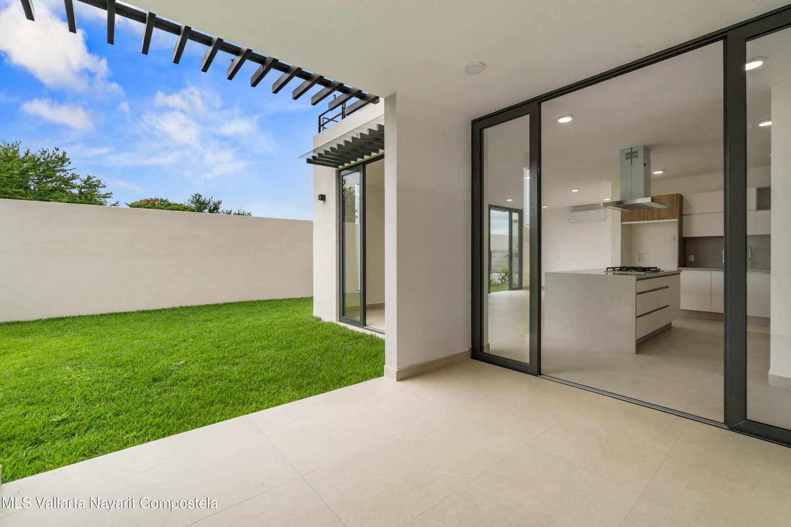 20251023032117187909000000-o