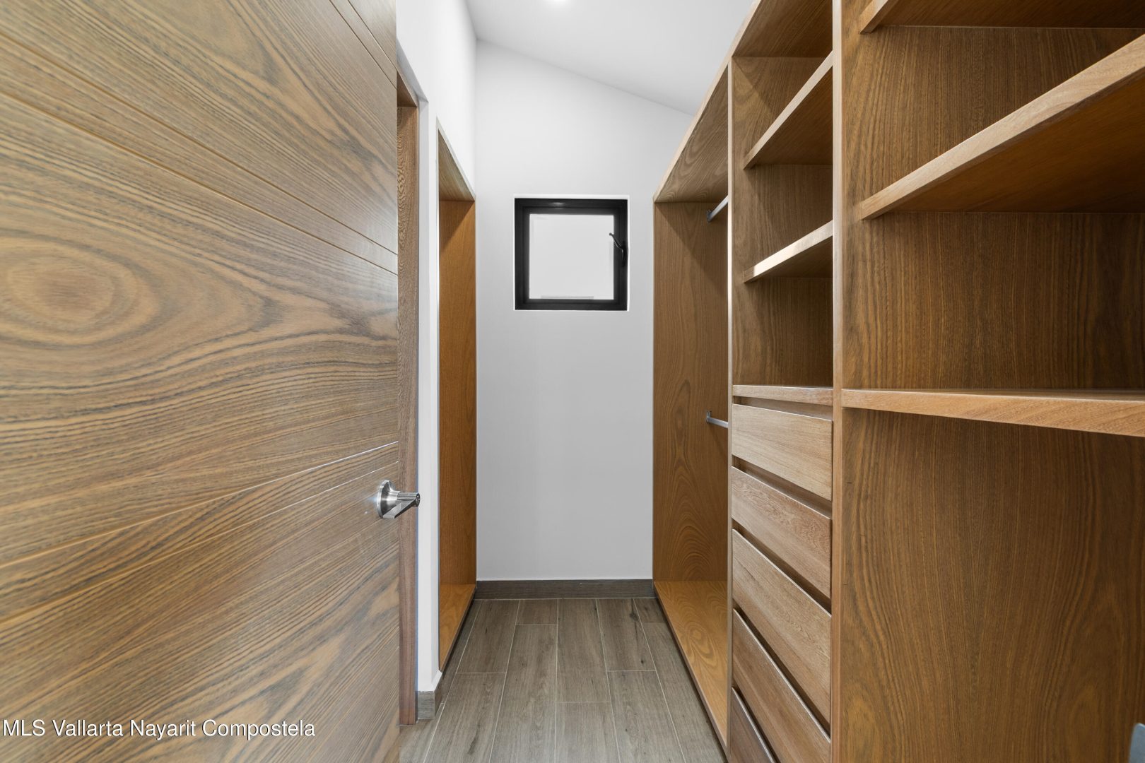 20251023032117348424000000-o