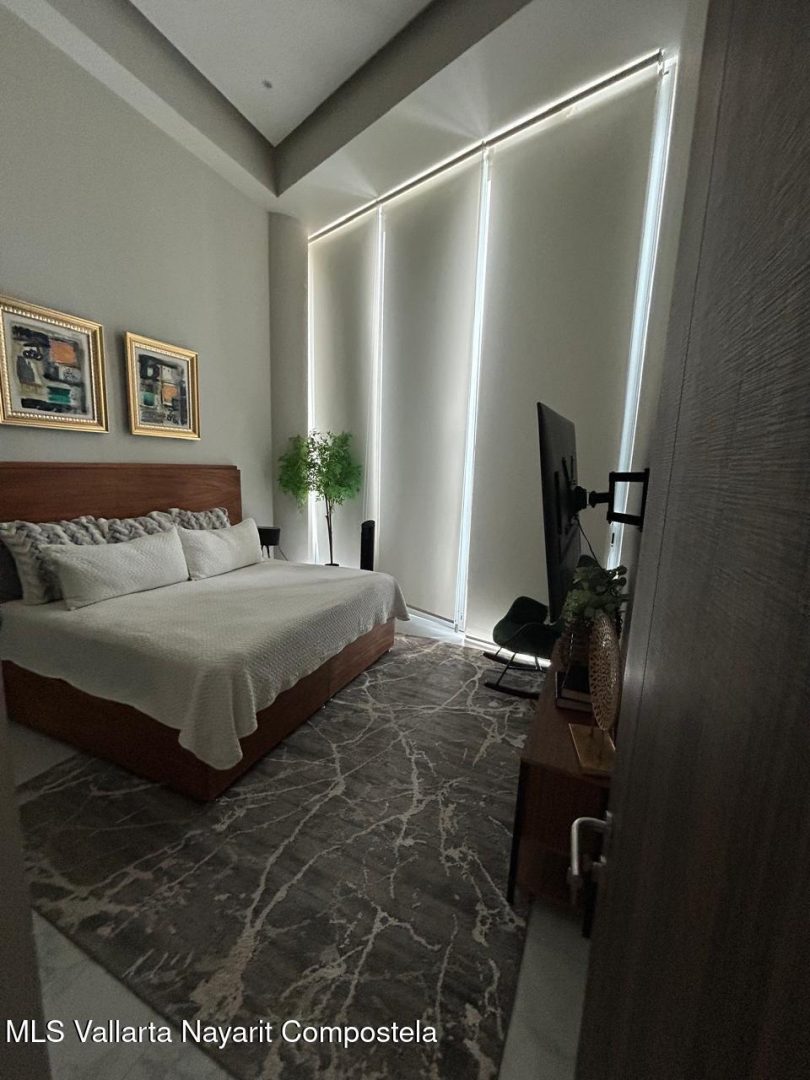 20251215194122068677000000-o