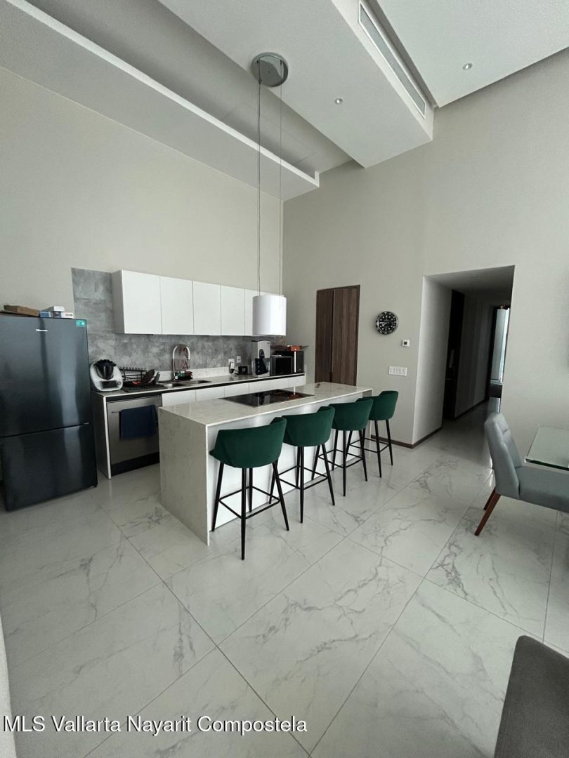 20251215194233556130000000-o