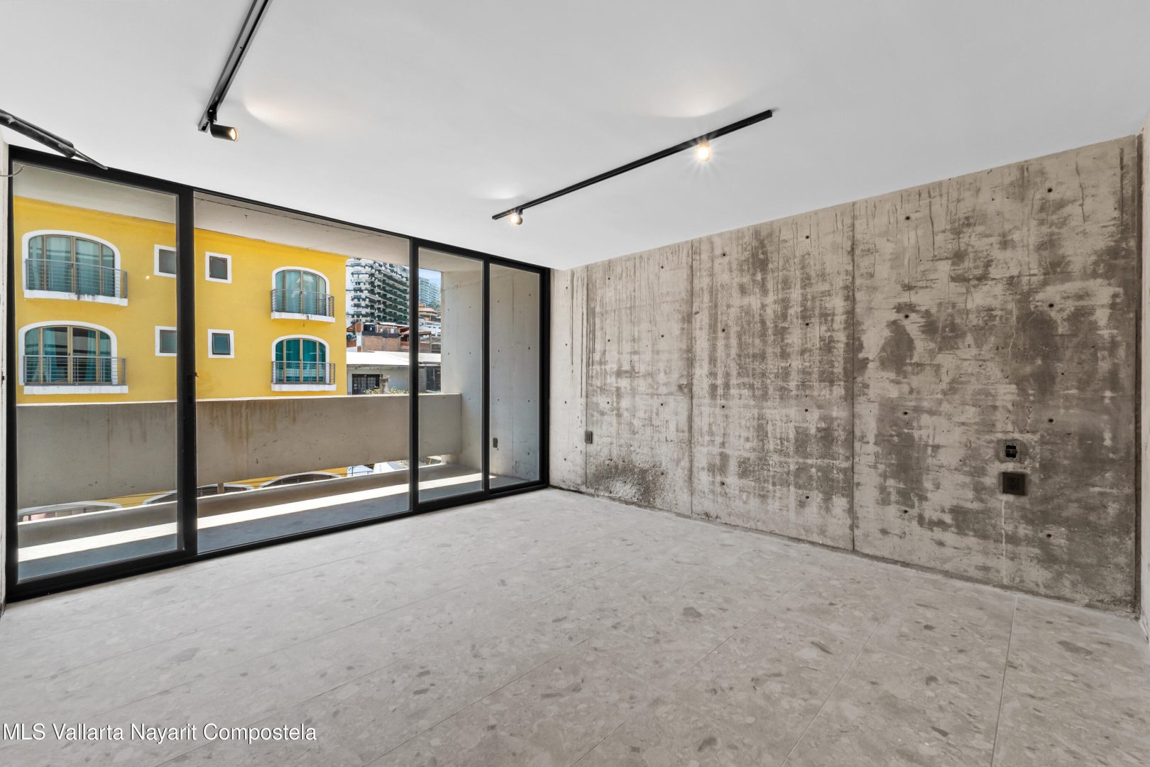 20260306002741529821000000-o