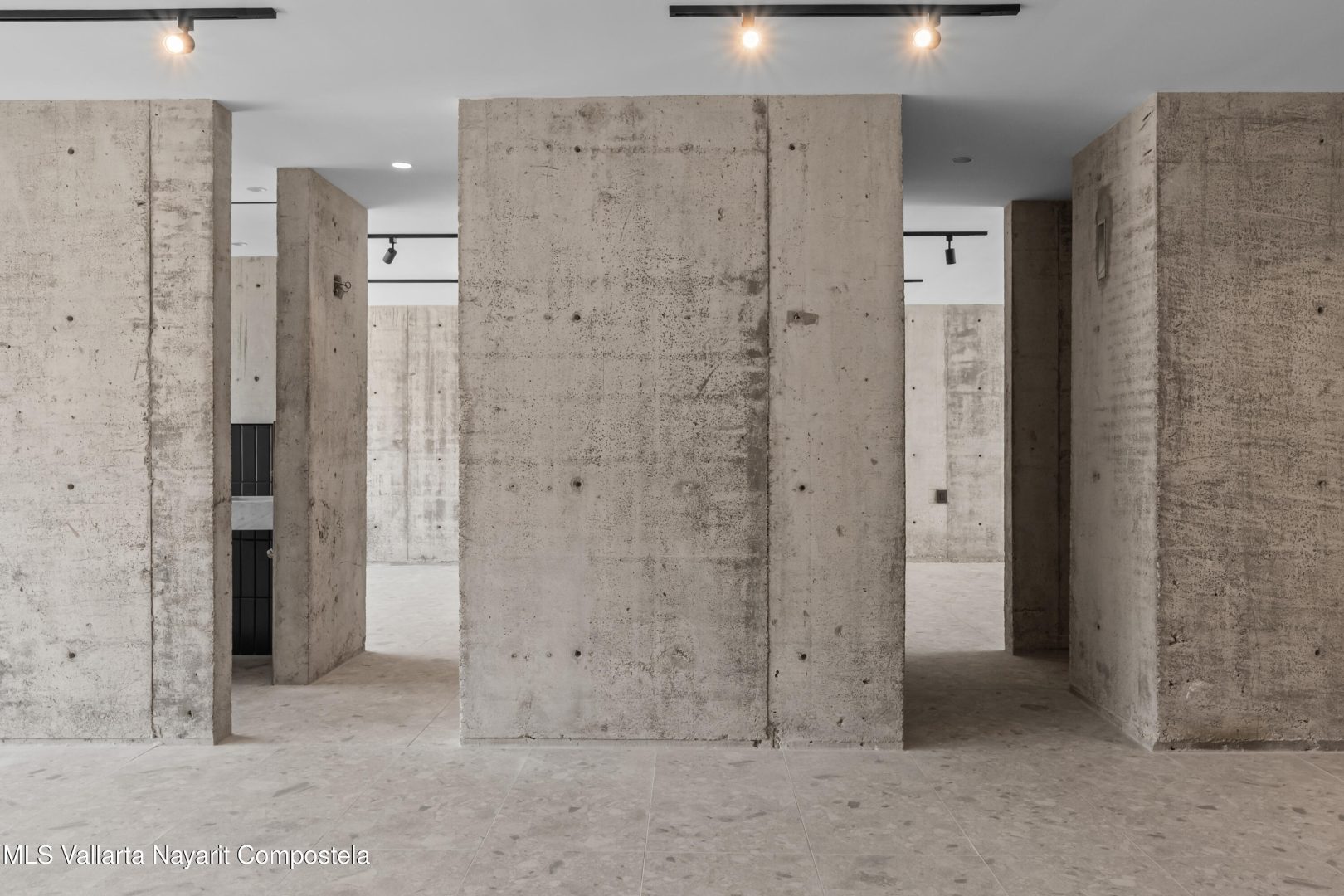 20260306002752285973000000-o