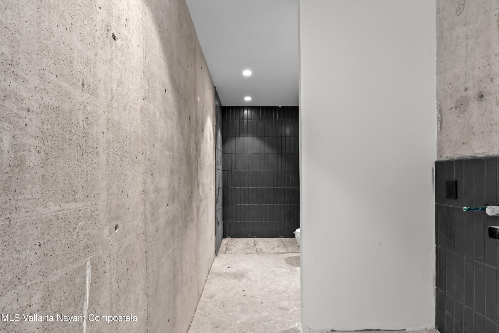 20260306191713851281000000-o