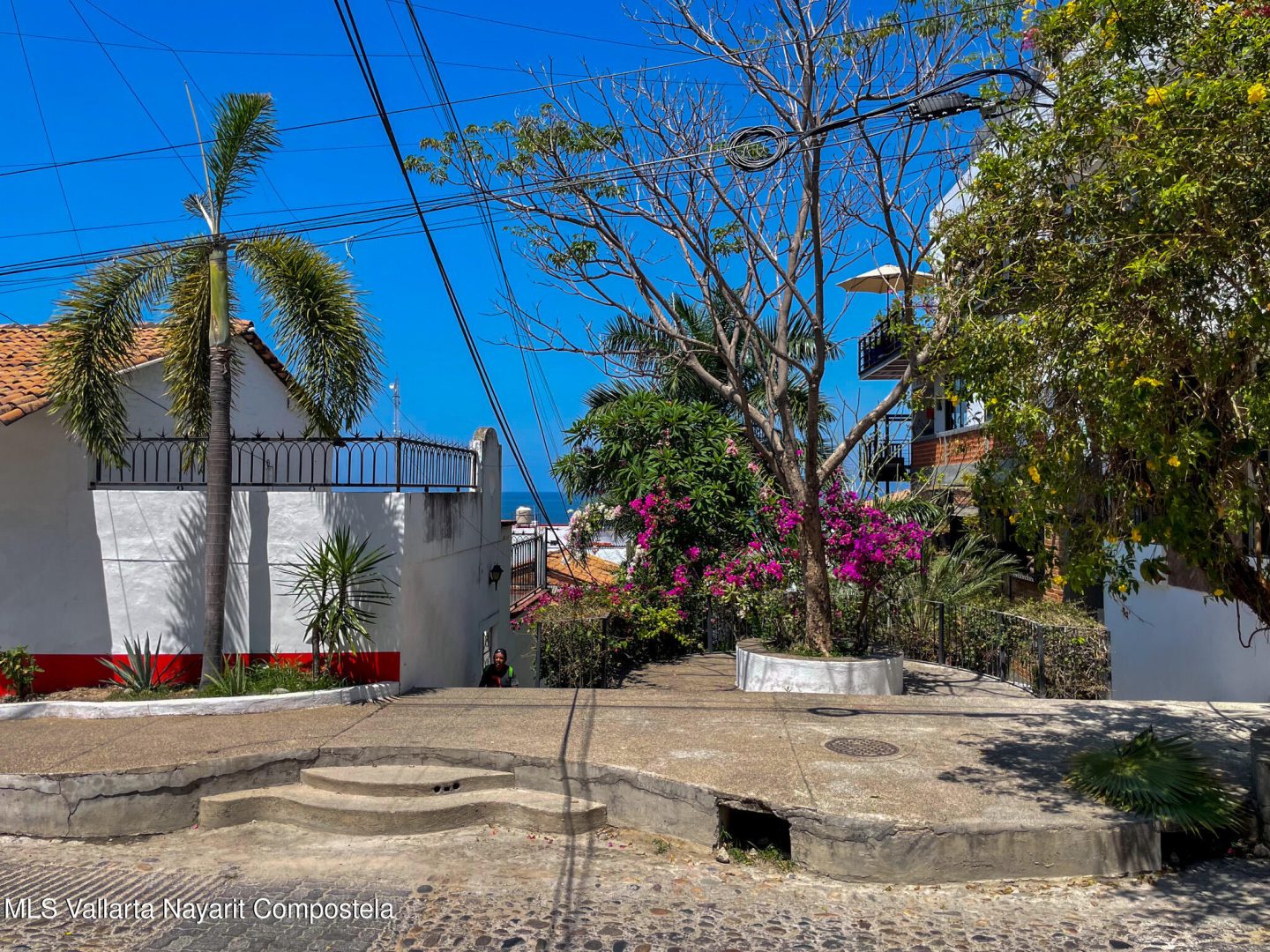 20260330013249049185000000-o