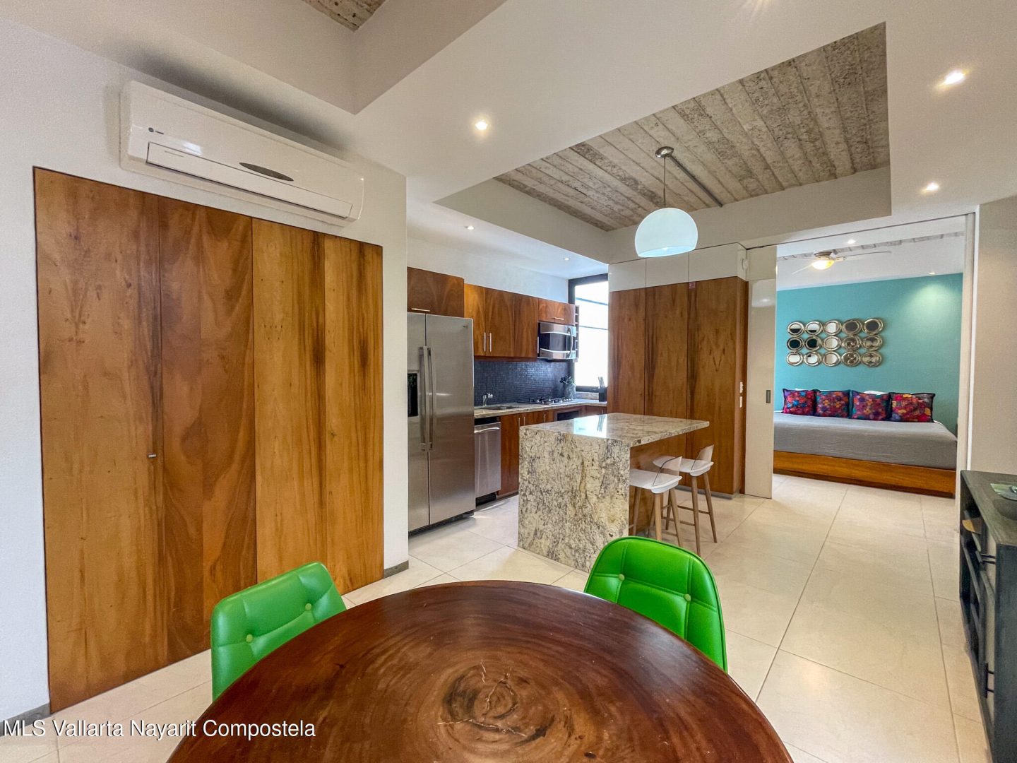 20260330013254541945000000-o