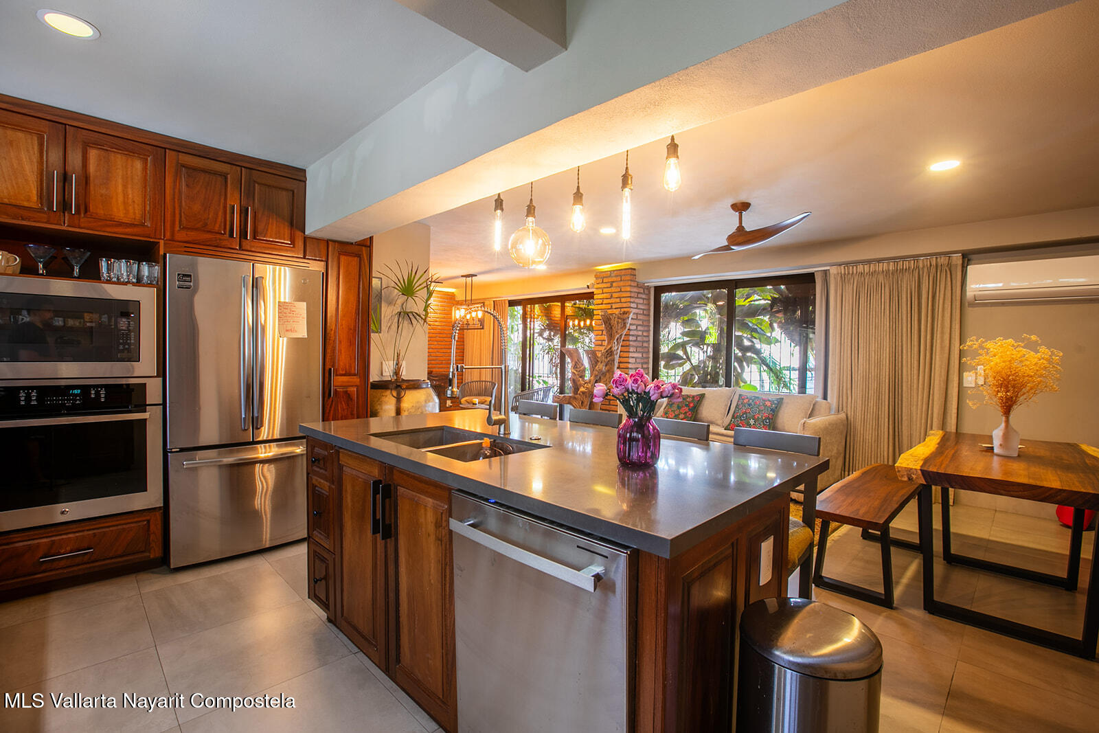 Kiki – Pacifico Property