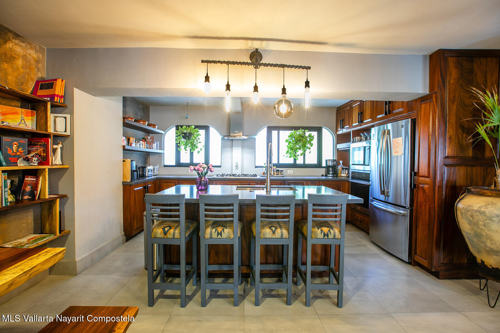 Kiki – Pacifico Property