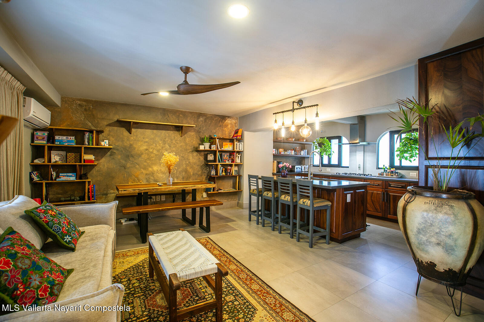 Kiki – Pacifico Property