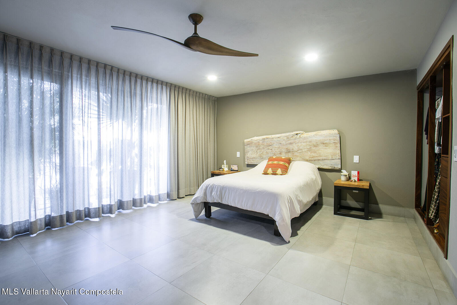 Kiki – Pacifico Property