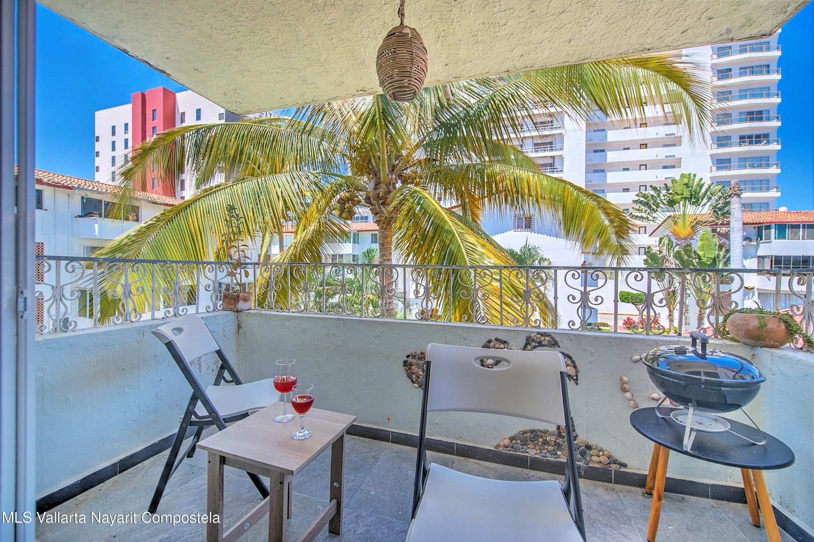 20260402192815090141000000-o