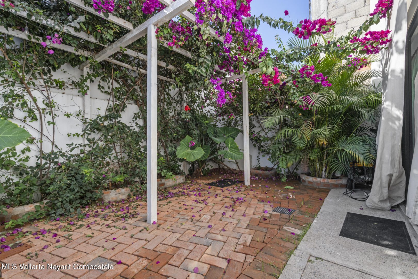 20260402202317240334000000-o