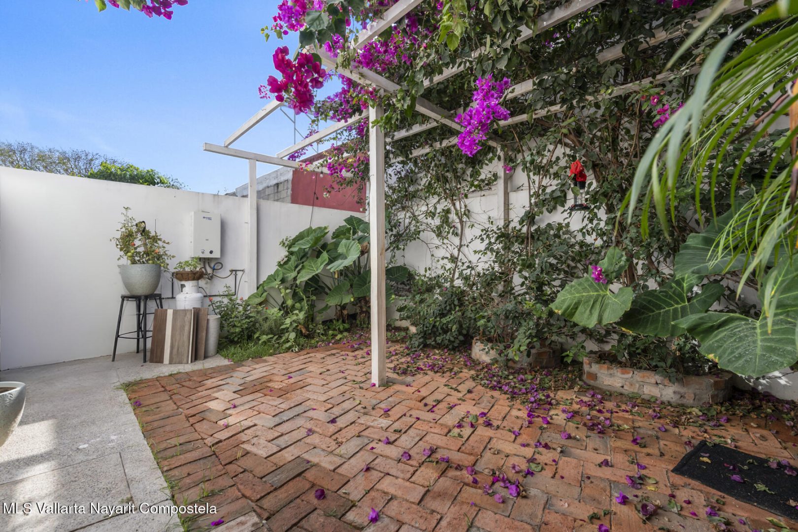 20260402202328249235000000-o