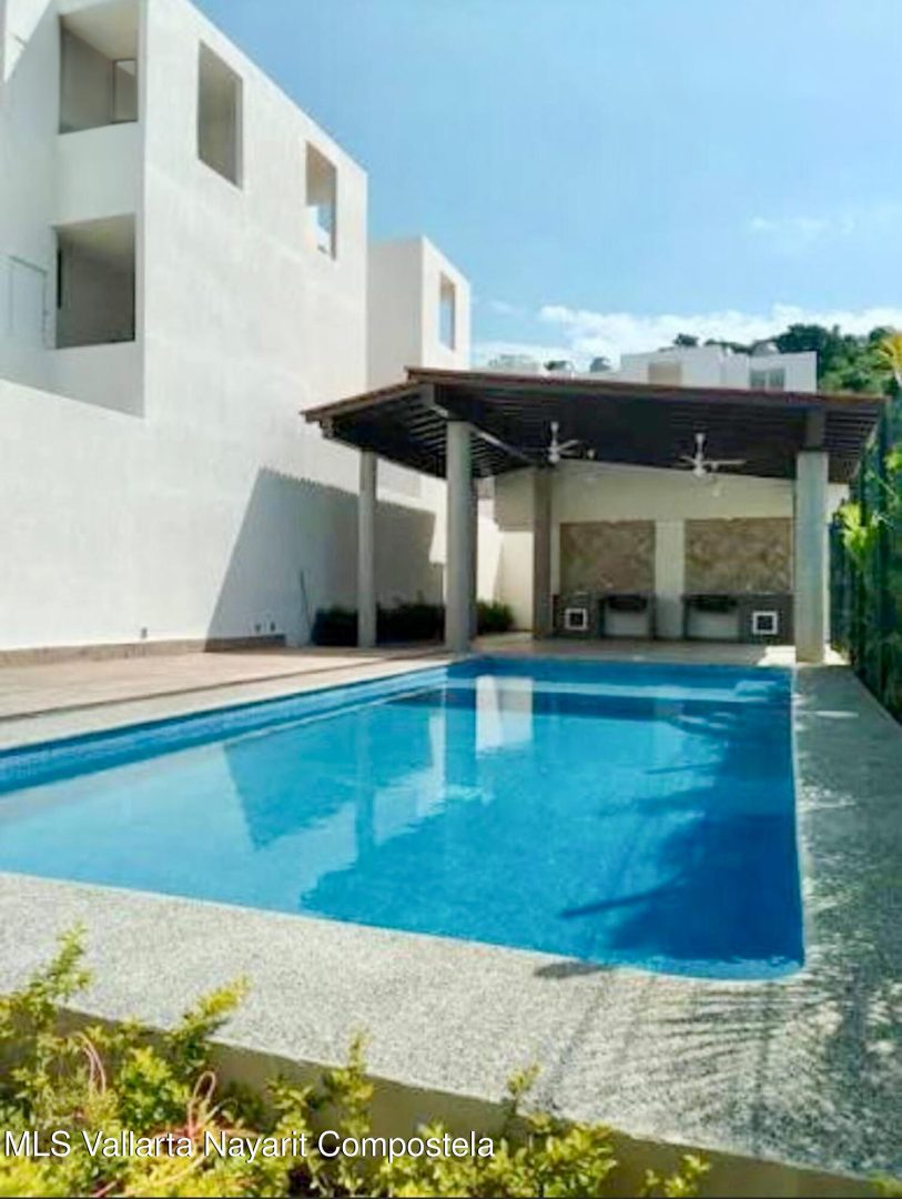 20260402210206181017000000-o