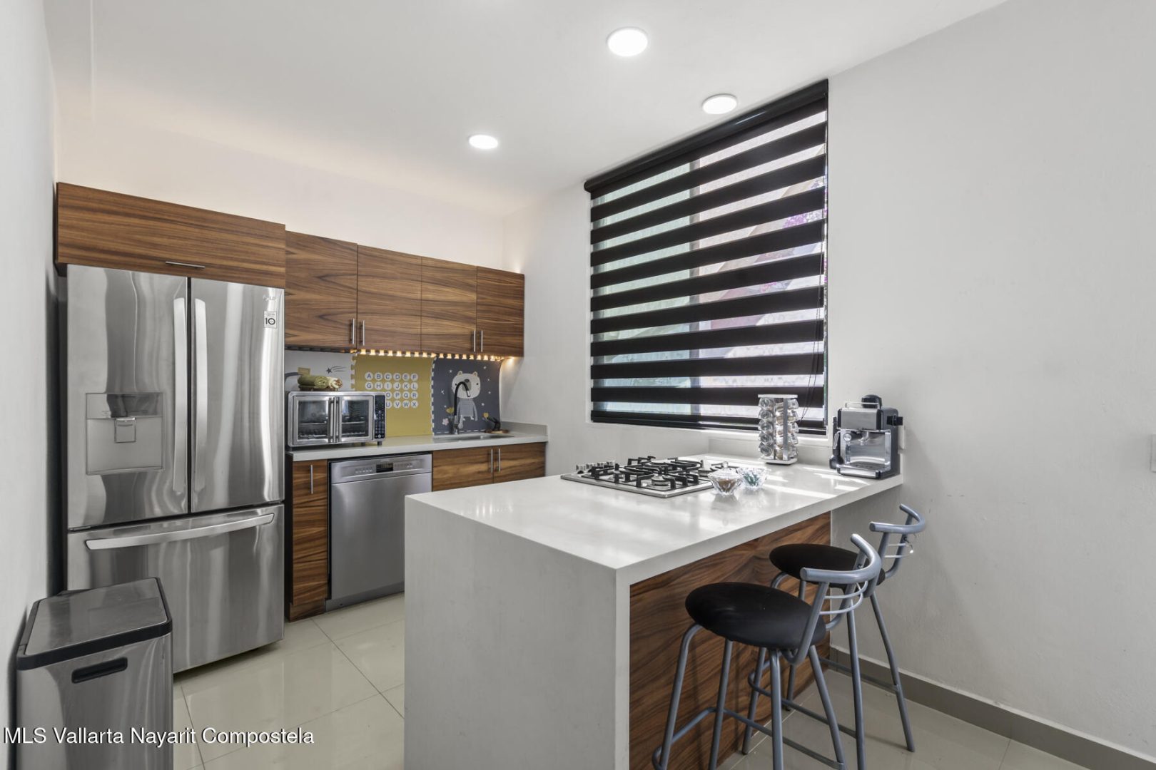 20260402211930279068000000-o