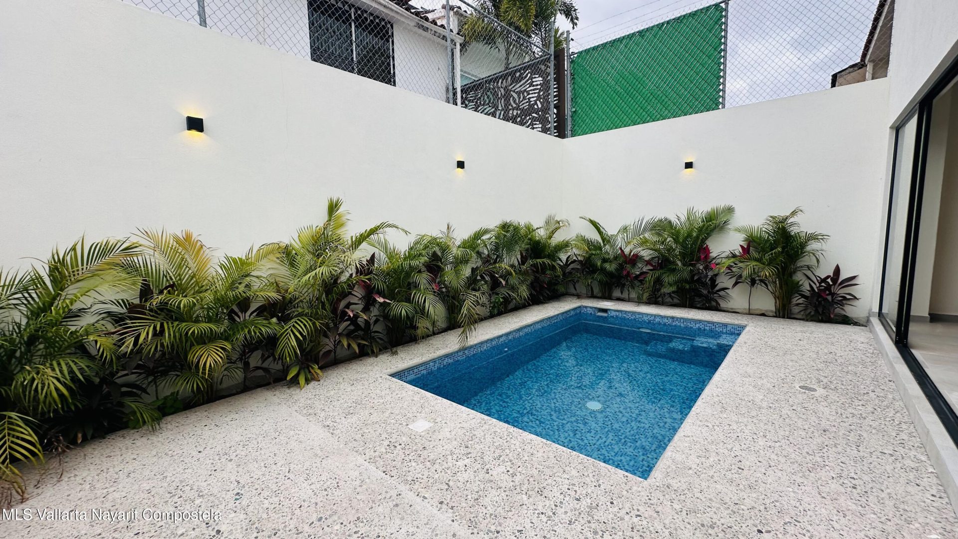 20260406214040817780000000-o