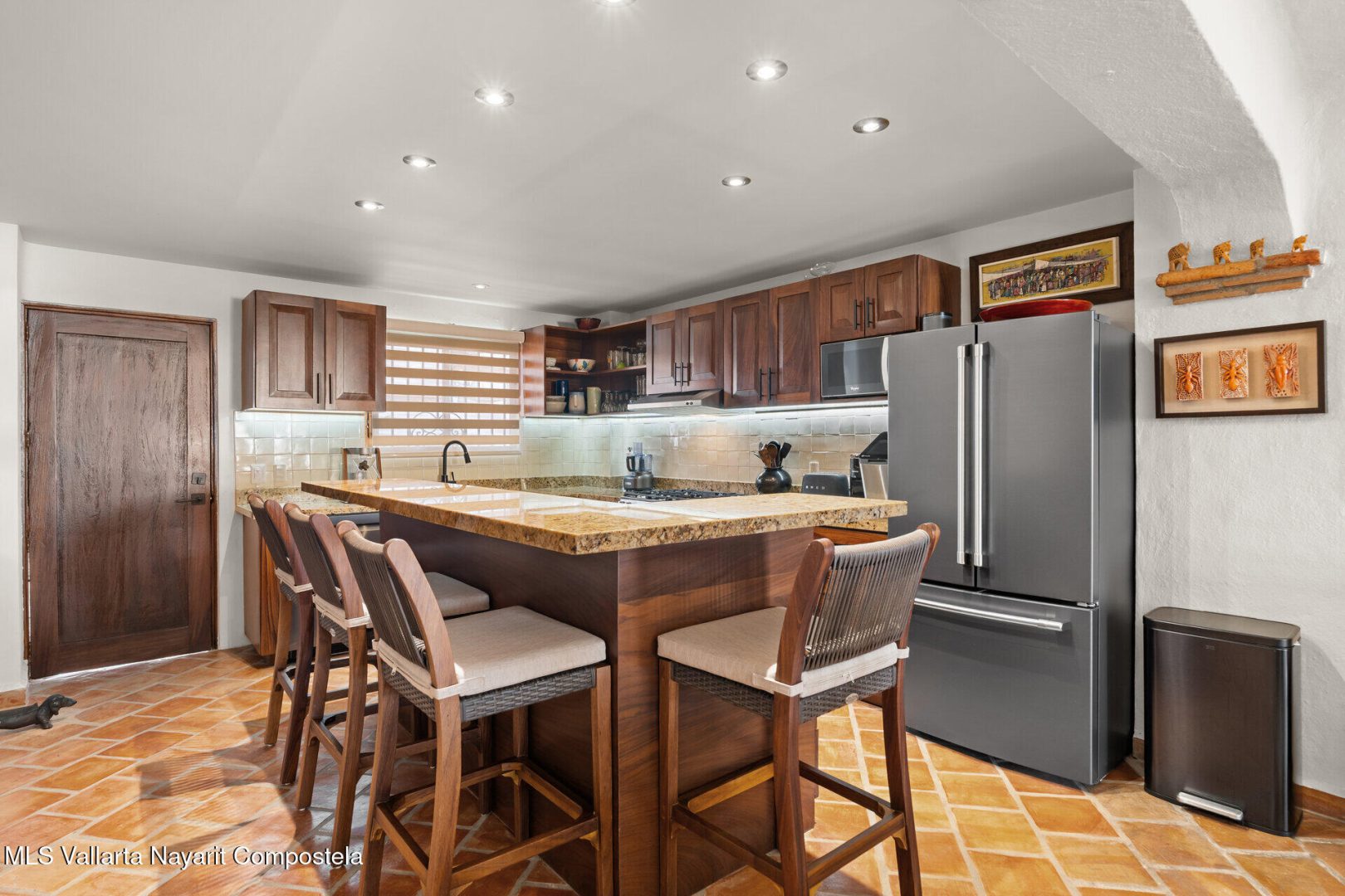 20260408183955797027000000-o