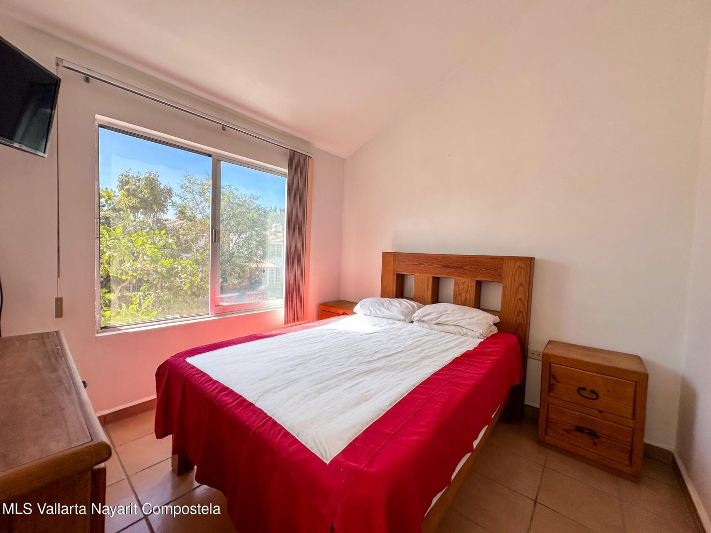 20260410225952186161000000-o