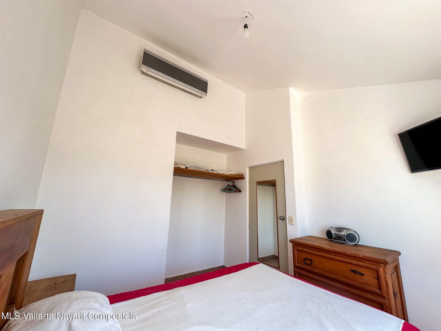 20260410225955317522000000-o