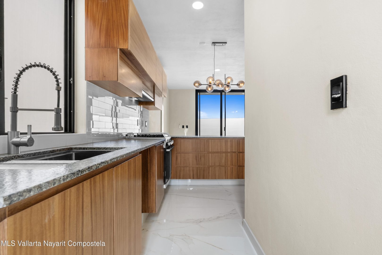 20260411210055363319000000-o