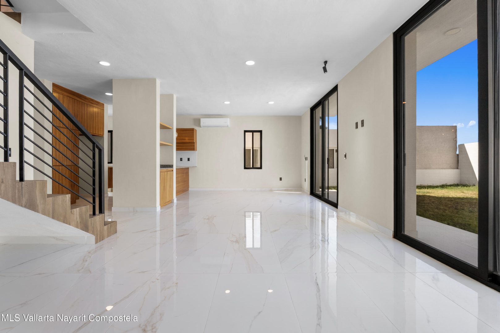 20260411210107145316000000-o