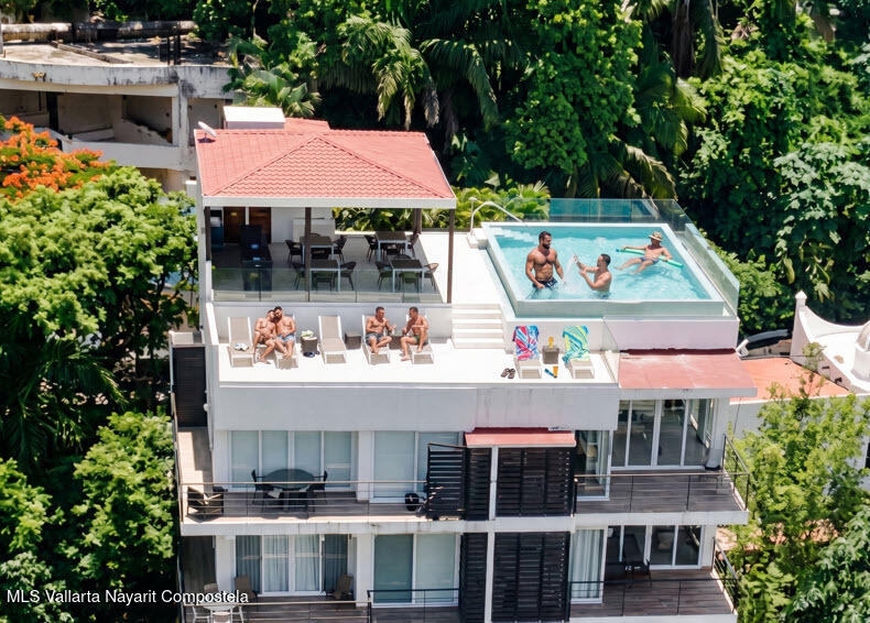 790